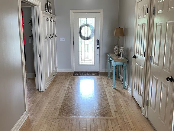 Foyer Entry