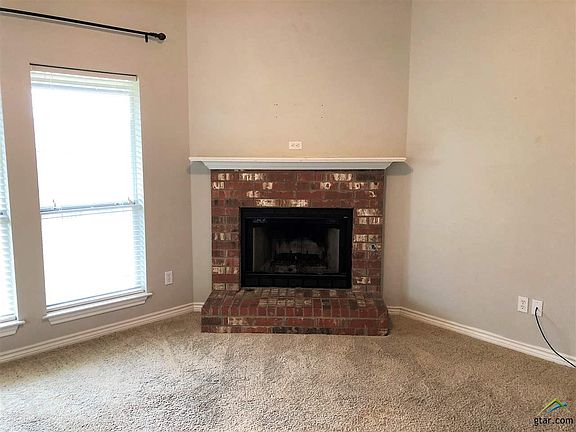 5th image of 11250 Derby Dr
