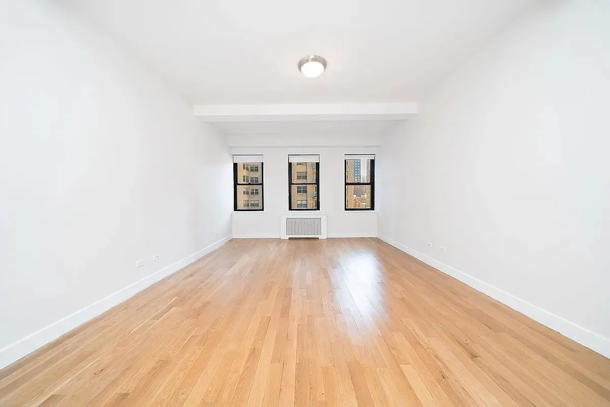 400 East 57th Street — Photo 2