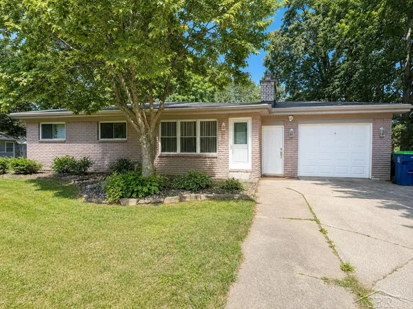 1065 Curwood Rd, Saginaw, MI 48609