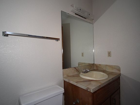 3rd image of 3903 Hereford Ln APT B
