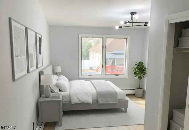 6 bed, 2.0 bath, $3,800 — Photo 2