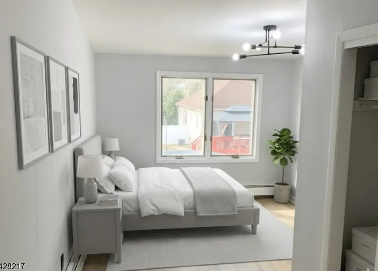 2144 Evans St — Photo 2