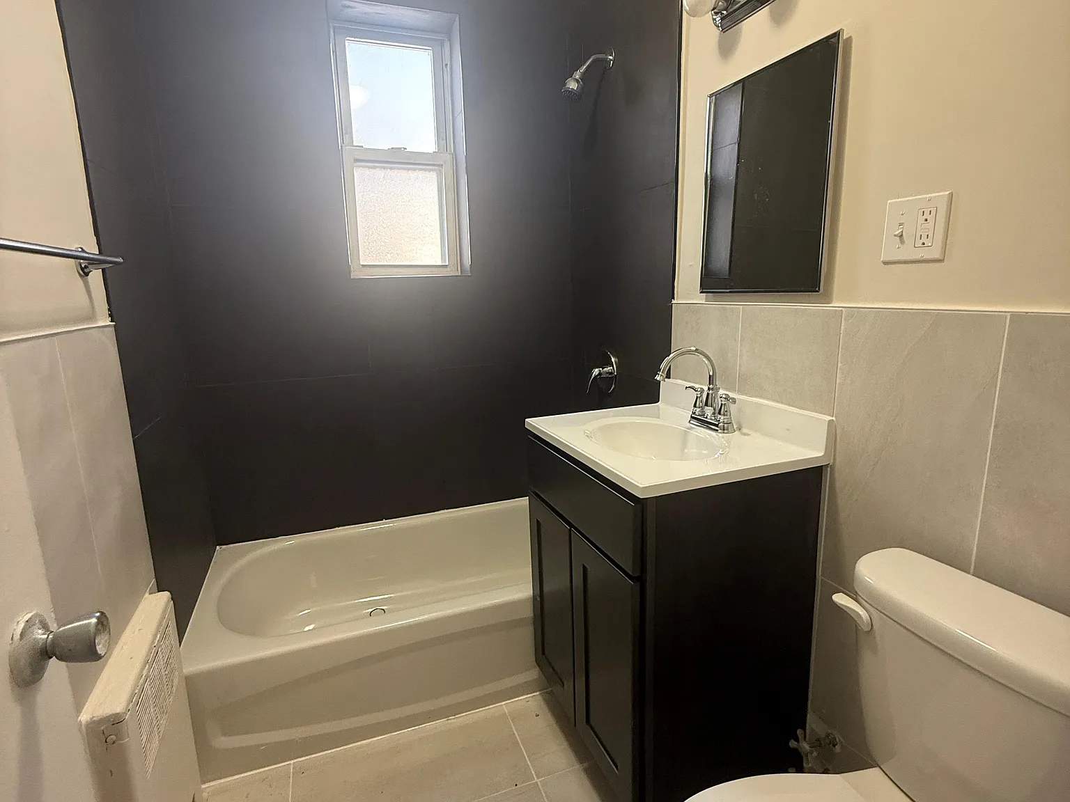 2 bed, $1,895 — Photo 3