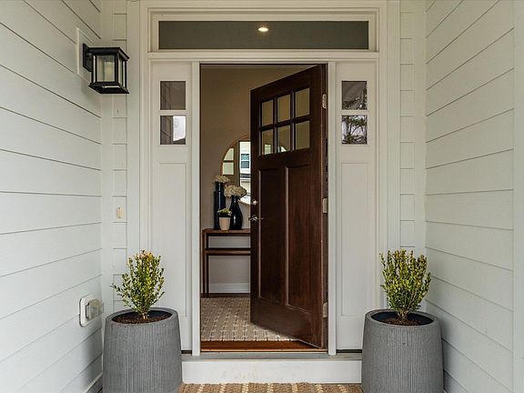 2nd image of 106 Paynes Mill Rd