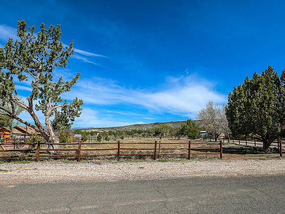 2nd image of Dammeron Valley Farms Dr