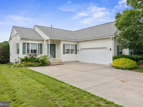 20 Marsha Dr, Delran, NJ 08075