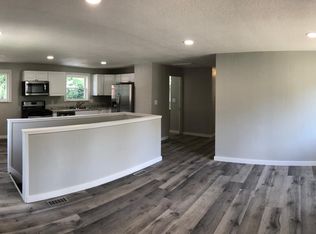 210 Centerdale Rd, Coraopolis, PA 15108