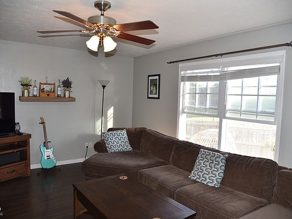 3rd image of 7101 W Pinnacle Dr