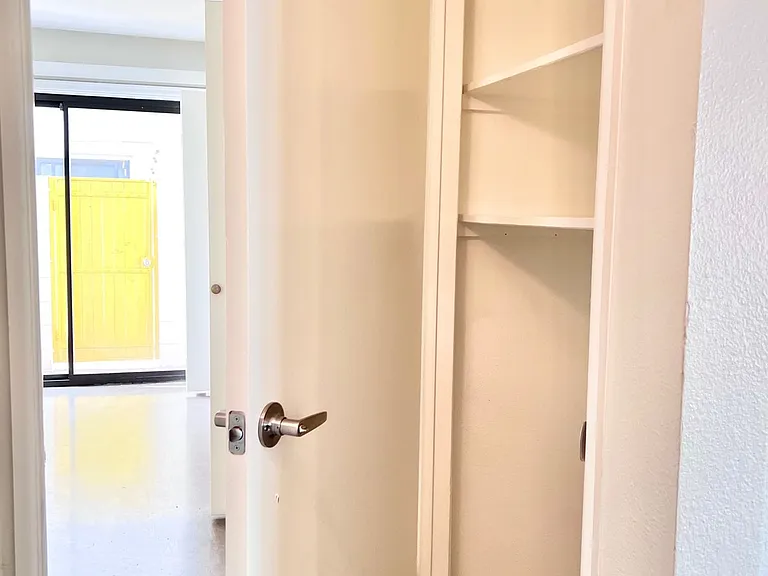 4232 N 32nd St #3 — Photo 35