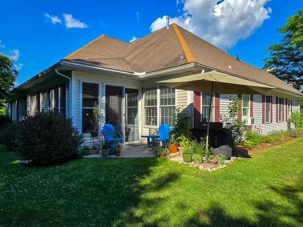 153 Garden Circle, St. Albans Town, VT 05478
