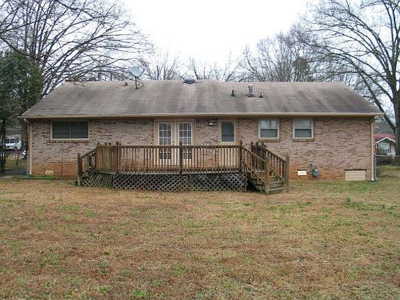 3rd image of 1535 Butternut Dr