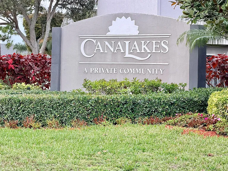 2305 Seaside Dr — Photo 16