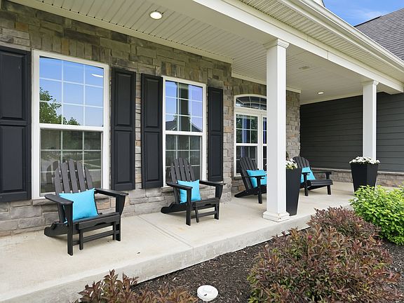 4th image of 5061 Montview Way