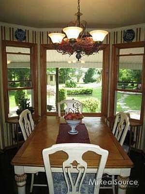 4th image of 4237 Blue River Dr