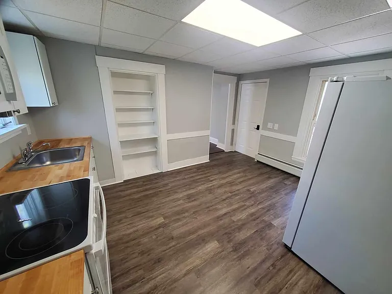 252 Essex St #3 — Photo 3