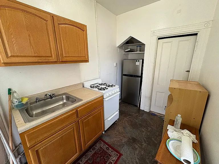 11 Hart St #3B — Photo 3