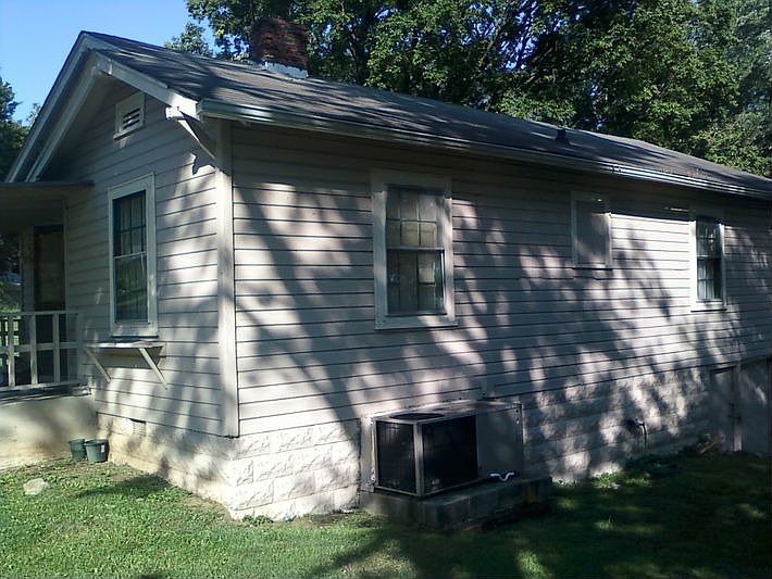 2nd image of 2114 Virginia Ave