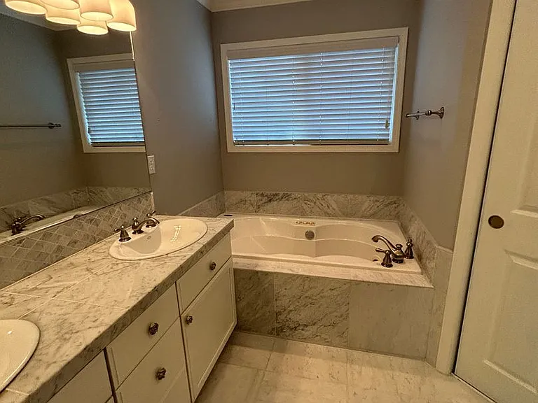 8827 SW 90th Ave — Photo 27
