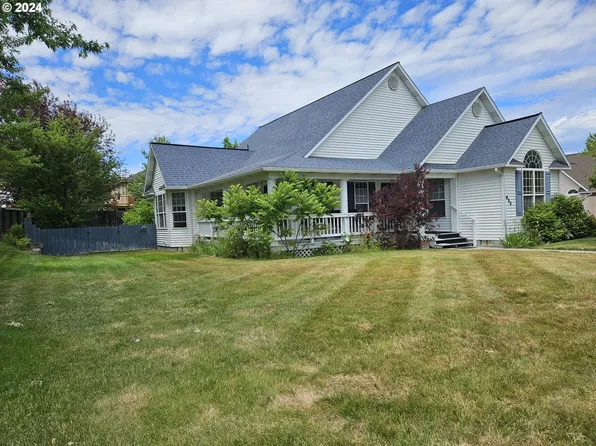 955 Elkhorn Dr, Baker City, OR 97814