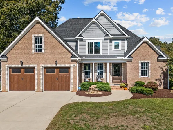 227 Hill Row Ln, Clayton, NC 27527