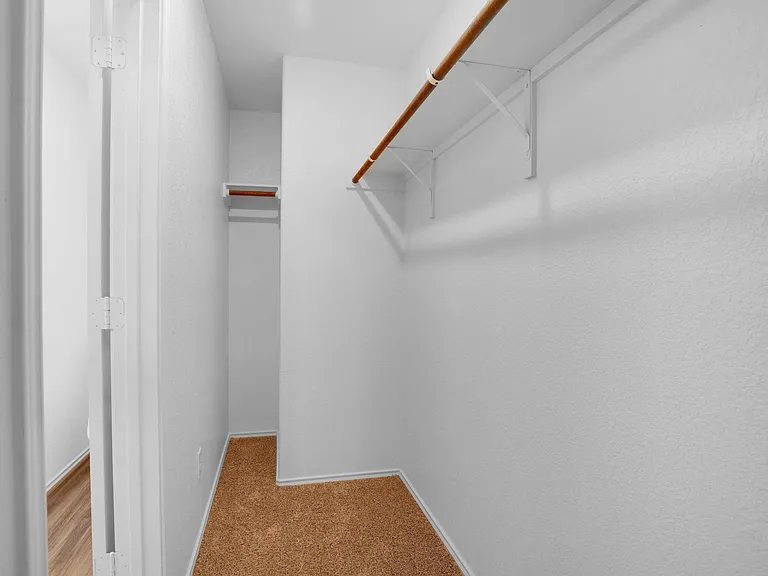 21409 Resource Rd — Photo 15