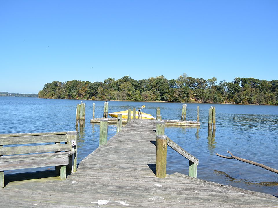 Pier on Cabin John Cr