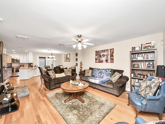 2nd image of 5951 South Loop E Unit 44