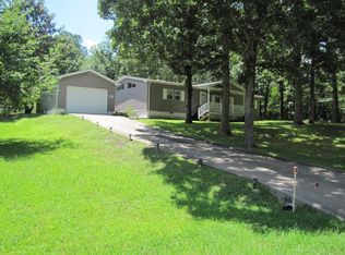 114 Runnymeade Rd, Crossville, TN 38558