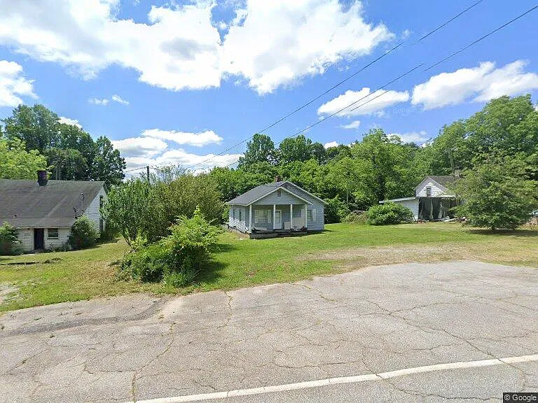 Main St — Photo 1