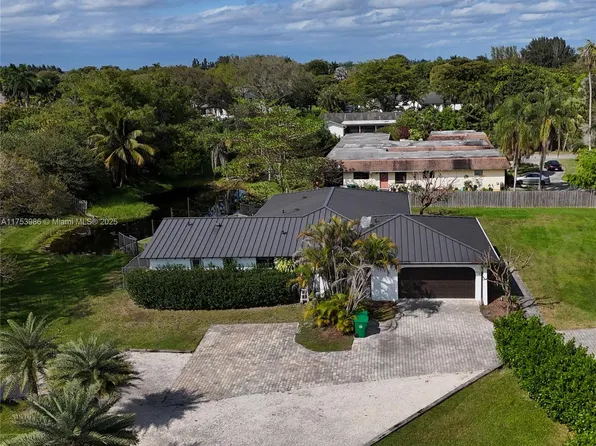 4281 SW 109th Ave, Davie, FL 33328