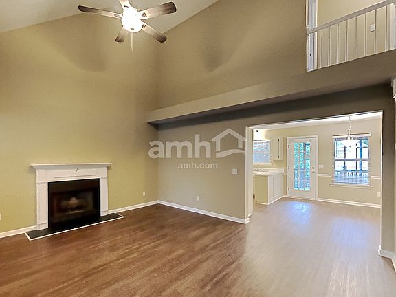 3rd image of 133 S Birchwood Dr