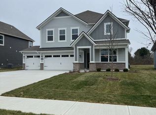 7607 Fallsworth Dr, Avon, IN 46123