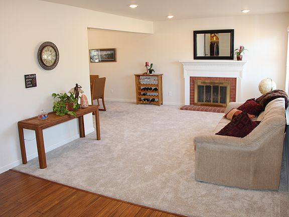 4th image of 3723 Deedham Dr