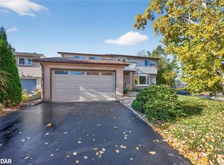 35 Glenridge Rd, Barrie, ON L4N 2X9