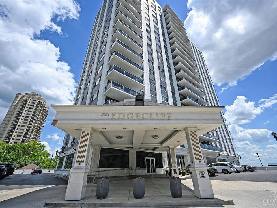 1st image of 2200 Victory Pkwy Unit 806