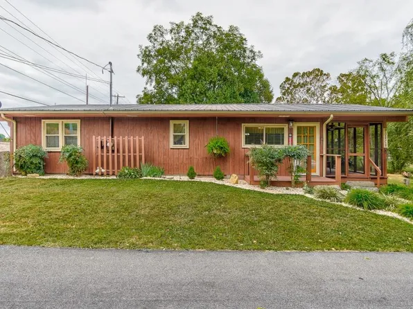 2951 Zane Whitson Dr, Unicoi, TN 37692