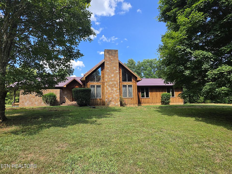 1st image of 264 Carlos Rd
