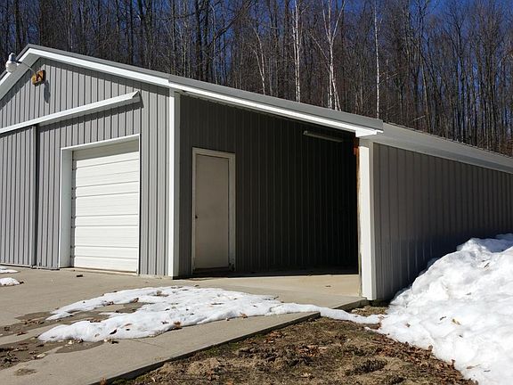 5th image of 4251 Valley Ct N