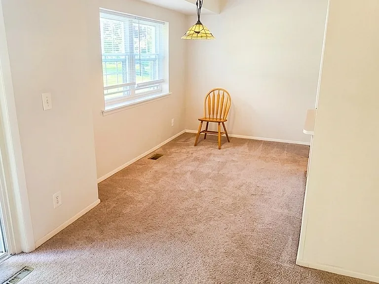 220 Timber Trl — Photo 3