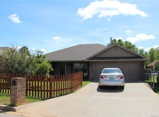 104 Chase Ln, Pocola, OK 74902