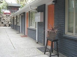 3031 20th Ave W APT 3, Seattle, WA 98199