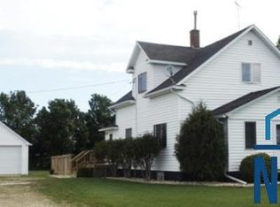 4238 330th St, Sheldon, IA 51201