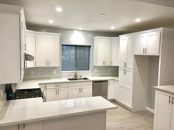 5th image of 88 N Parkwood Ave