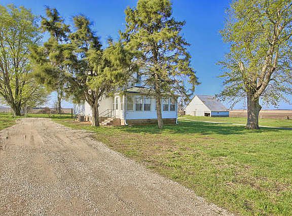 2nd image of 2249 County Road 300 N