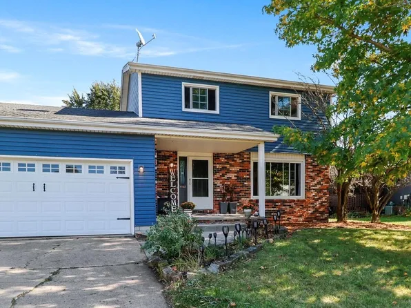 4102 Victoria Dr, Valparaiso, IN 46383