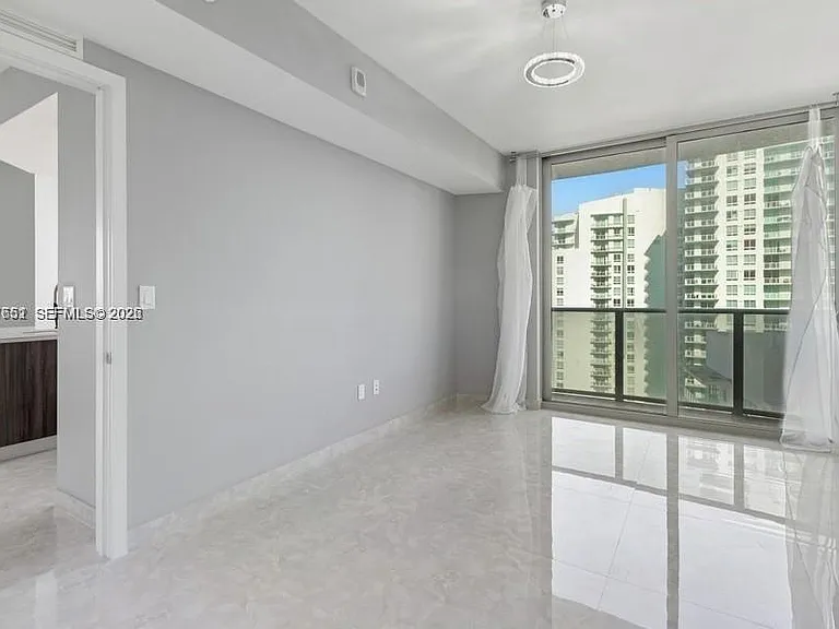 488 NE 18th St #3801 — Photo 16