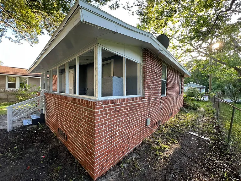 5703 Avenue B — Photo 10