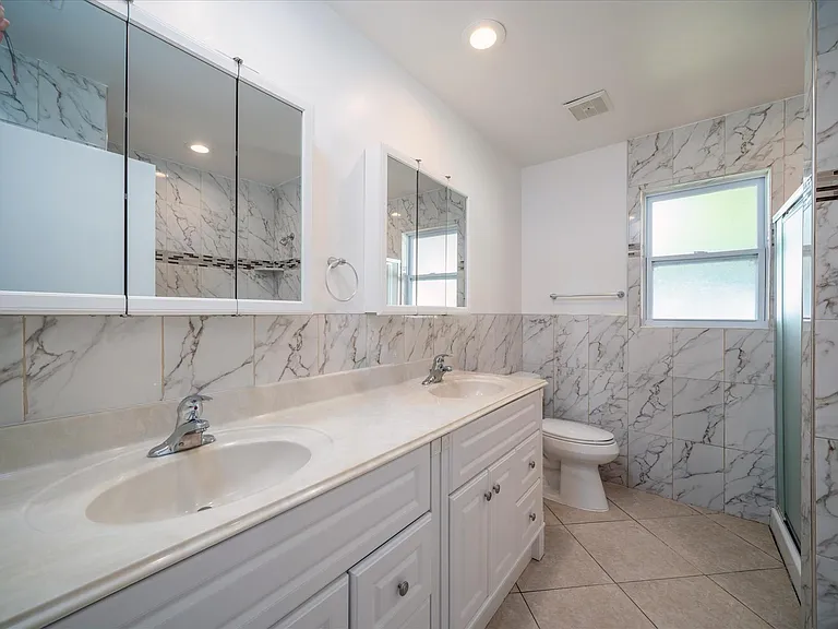 990 Windsong Way — Photo 28