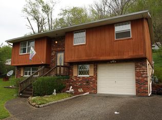 4484 Camp Creek Rd, Huntington, WV 25701